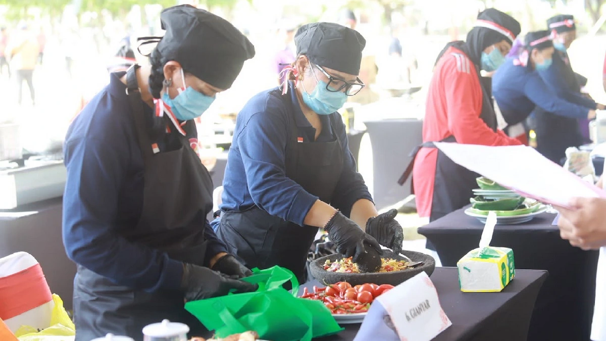 Gabungan Organisasi Wanita Gianyar Tampil Kompak di Lomba HUT RI ke-81 Bersama Organisasi Wanita se-Bali