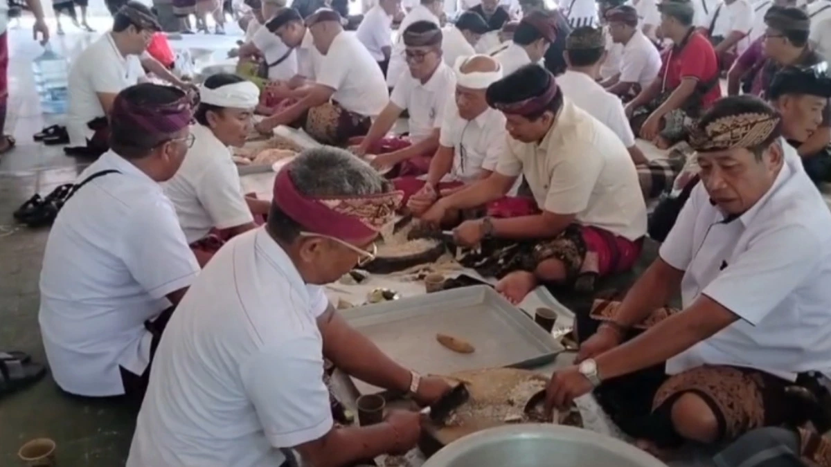 Parade Ngelawar Meriahkan HUT ke-81 RI di Gianyar